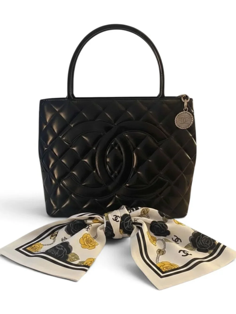 AUTH CHANEL PATENT LEATHER MEDALLION TOTE, Rare Vintage Karl Lagerfeld Classic